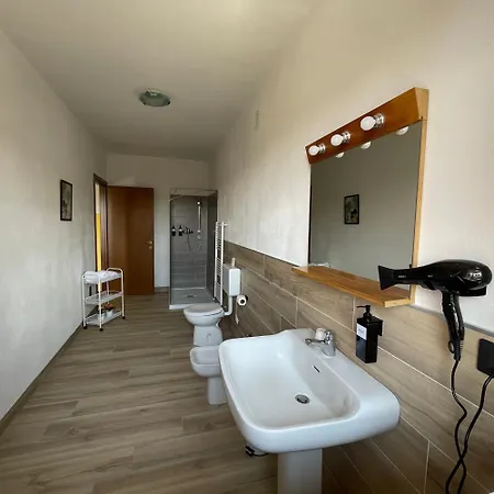 La Tana Di Momo Bed and Breakfast