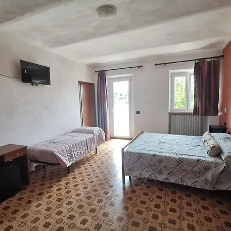 La Tana Di Momo Bed and Breakfast